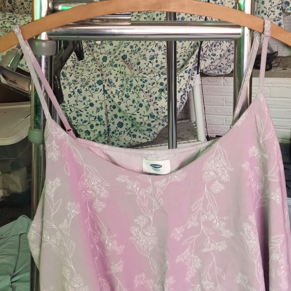 Old Navy Spring Top - Picture 4 of 6